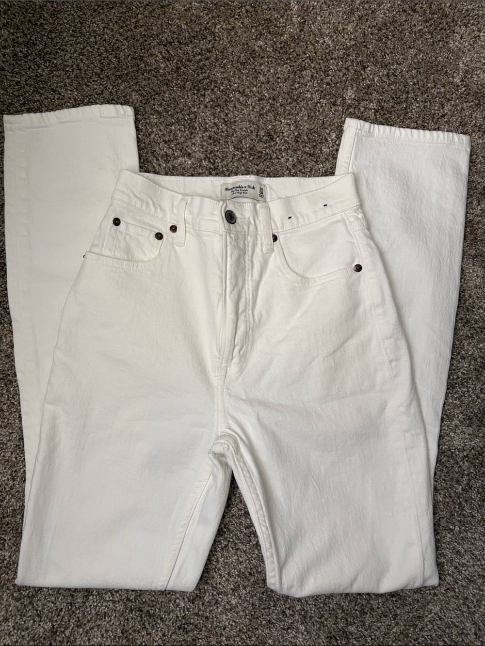 Abercrombie & Fitch White Slim Straight Ultra High Rise Jeans - 24